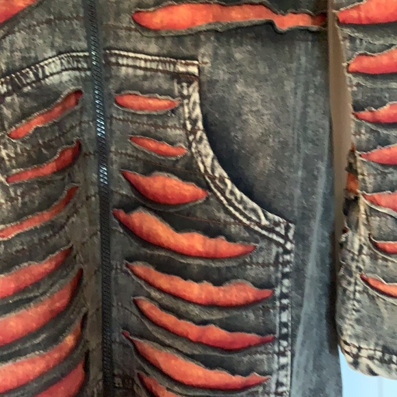 Boutique NWT new with tag Nepal long red and black jacket - unique - Picture 4 of 5